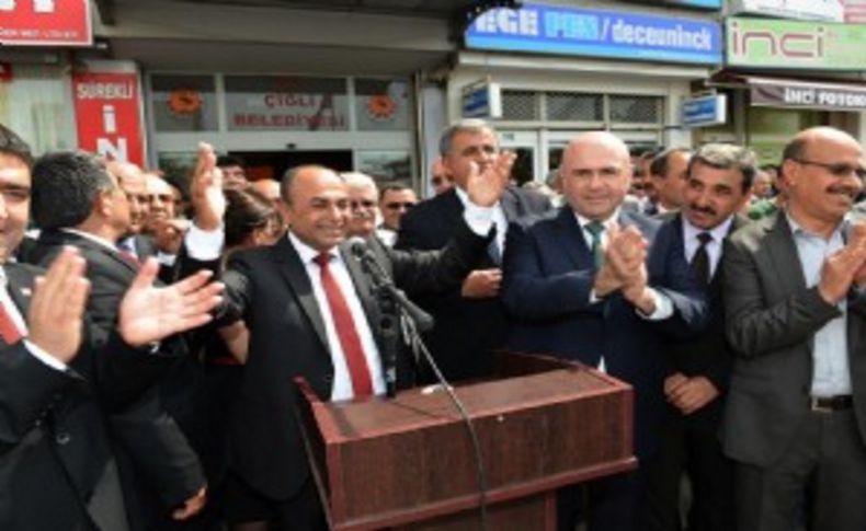 Başkan Hasan Arslan göreve başladı